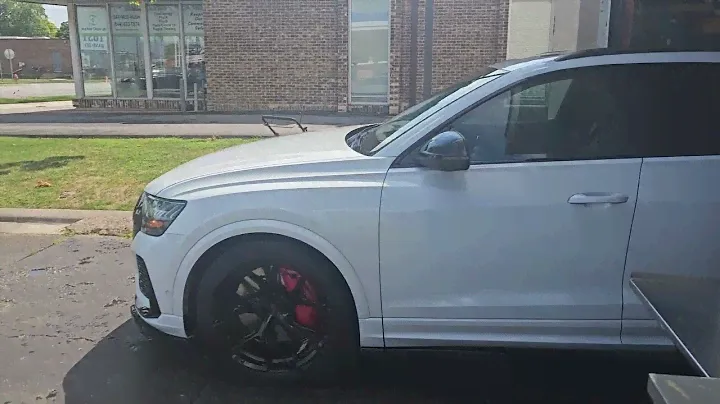 Audi RSQ8 Maxton Body kit, Vossen 23" wheels.