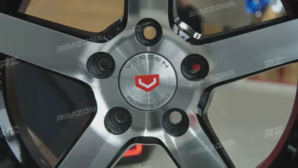 Литой диск В СТИЛЕ VOSSEN CV3 R18 8.5J 5x114.3 ET35 dia 73.1 MB-2