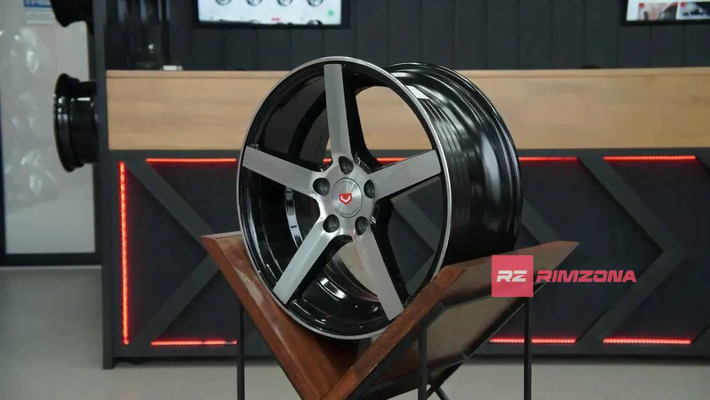 Литой диск VR-Rims VOSSEN R18 8J 5x105 ET38 dia 56.6-0
