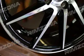 Литой диск В СТИЛЕ VOSSEN VPS303 R19 9.5J 5x114.3 ET30 dia 73.1